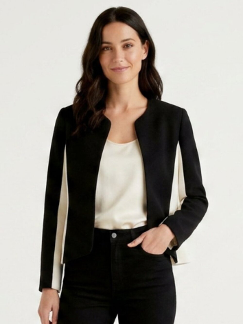 Aritzia Wilfred Exquis Open Front Color Block Blazer in Ivory & Black Size 4